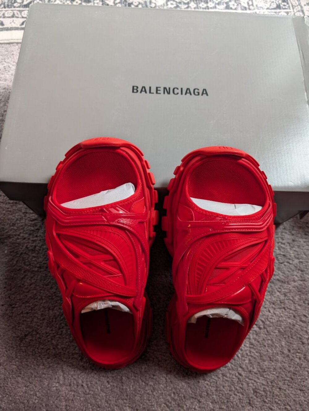 Balenciaga - Picture 6 of 6